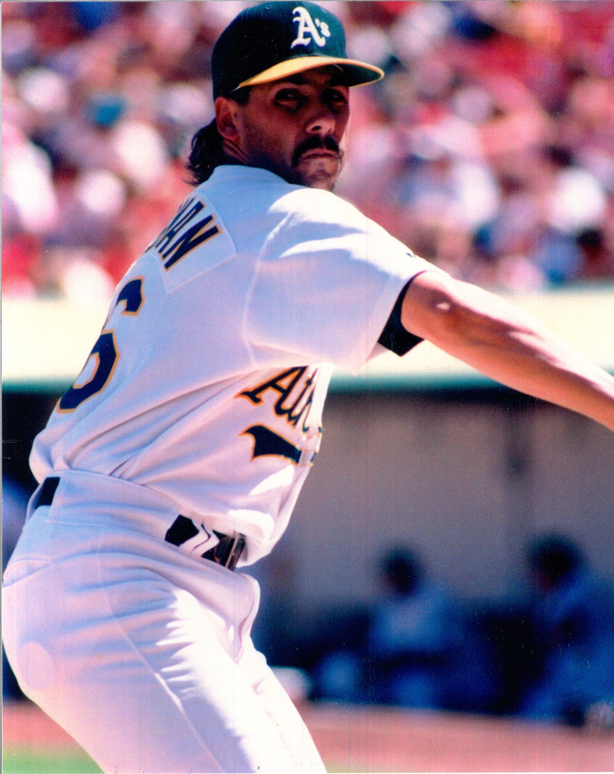  dartmouth’s vince horsman, shown pitching for the oakland a’s in 1992. – supplied by the nova scotia sports hall of fame