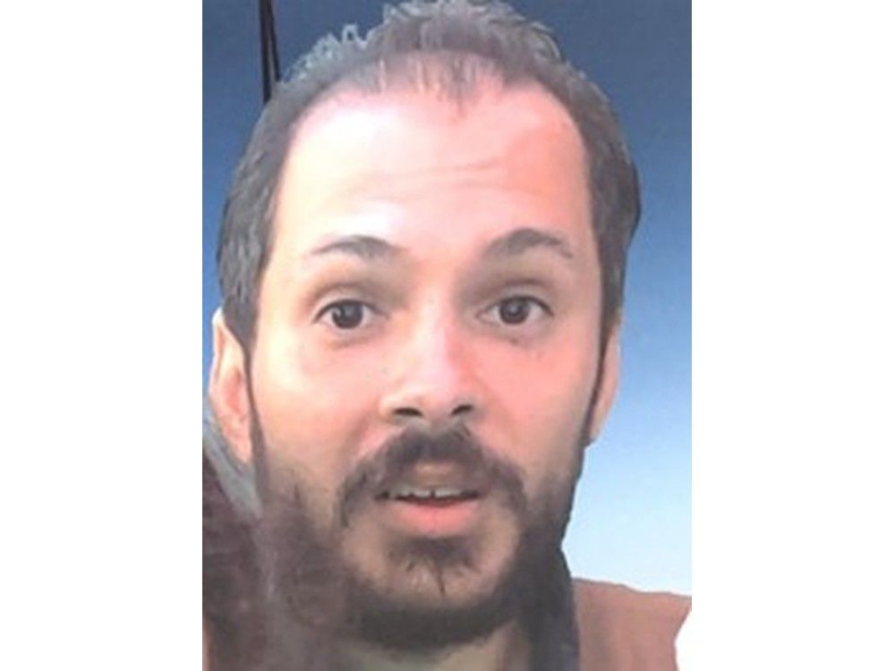  Ahmed Mohamed Shafik Abelfat Elgammal is wanted by the RNC on charges of abduction in contravention of a custody or parenting order.