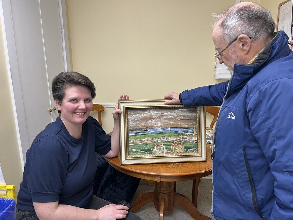 WENDY ELLIOTT: American gifts historic painting back to Wolfville