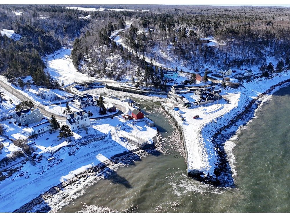 Nova Scotia gives $800k to Halls Harbour shoreline protection project