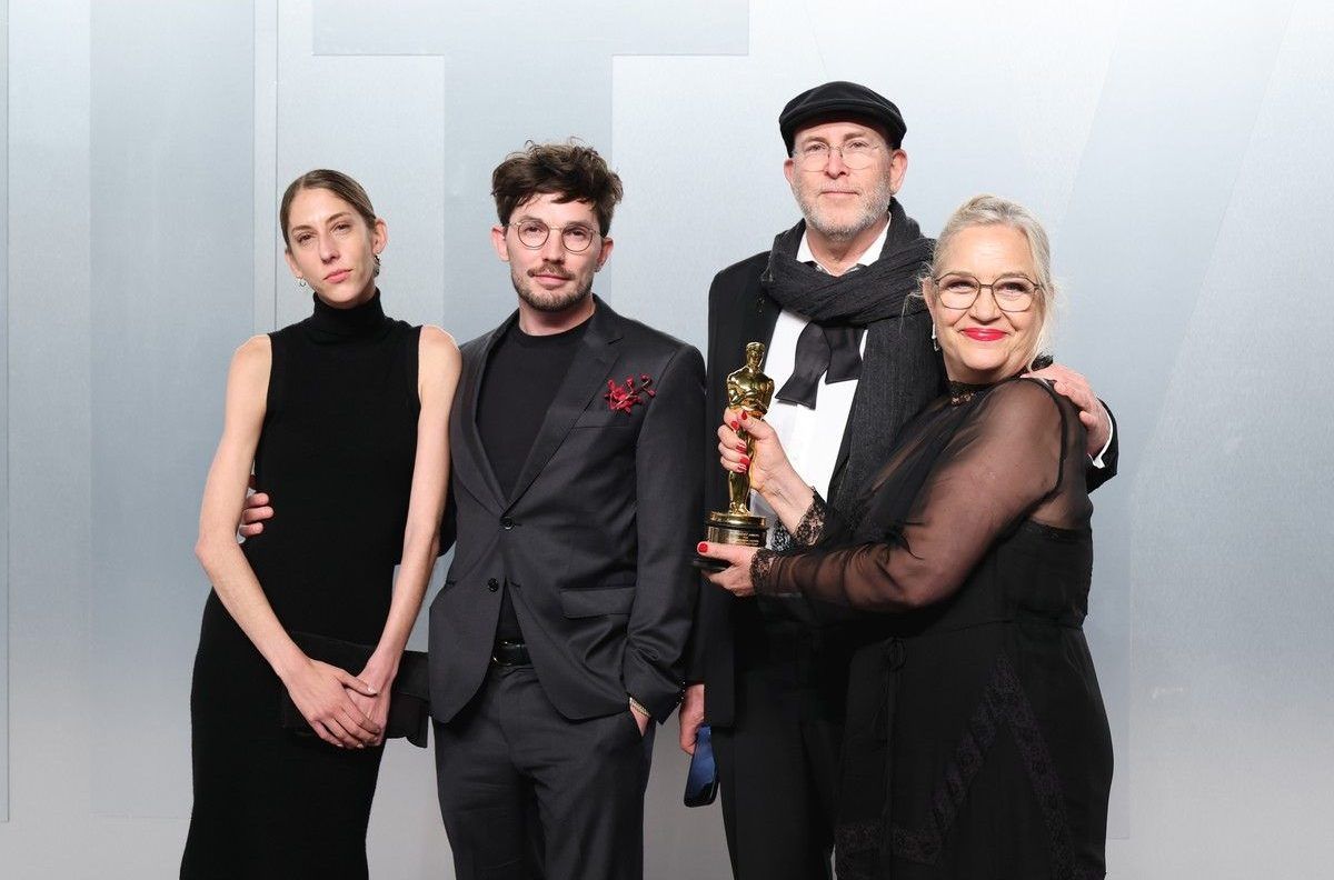  Tamara Deverell, far right, is shown after her Oscar win with, from left, her daughter, Rachel Woroner, son-in-law Benjamin Pates, and husband Ken Woroner.