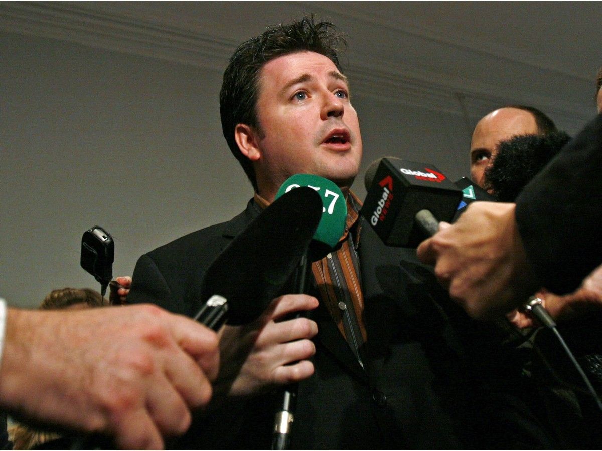  Michel Samson during his time as interim leader of the Nova Scotia Liberal Party. According to the firm he counsels for, he is a registered lobbyist with the federal and provincial governments and “provides strategic advice on government relations and community consultation.”