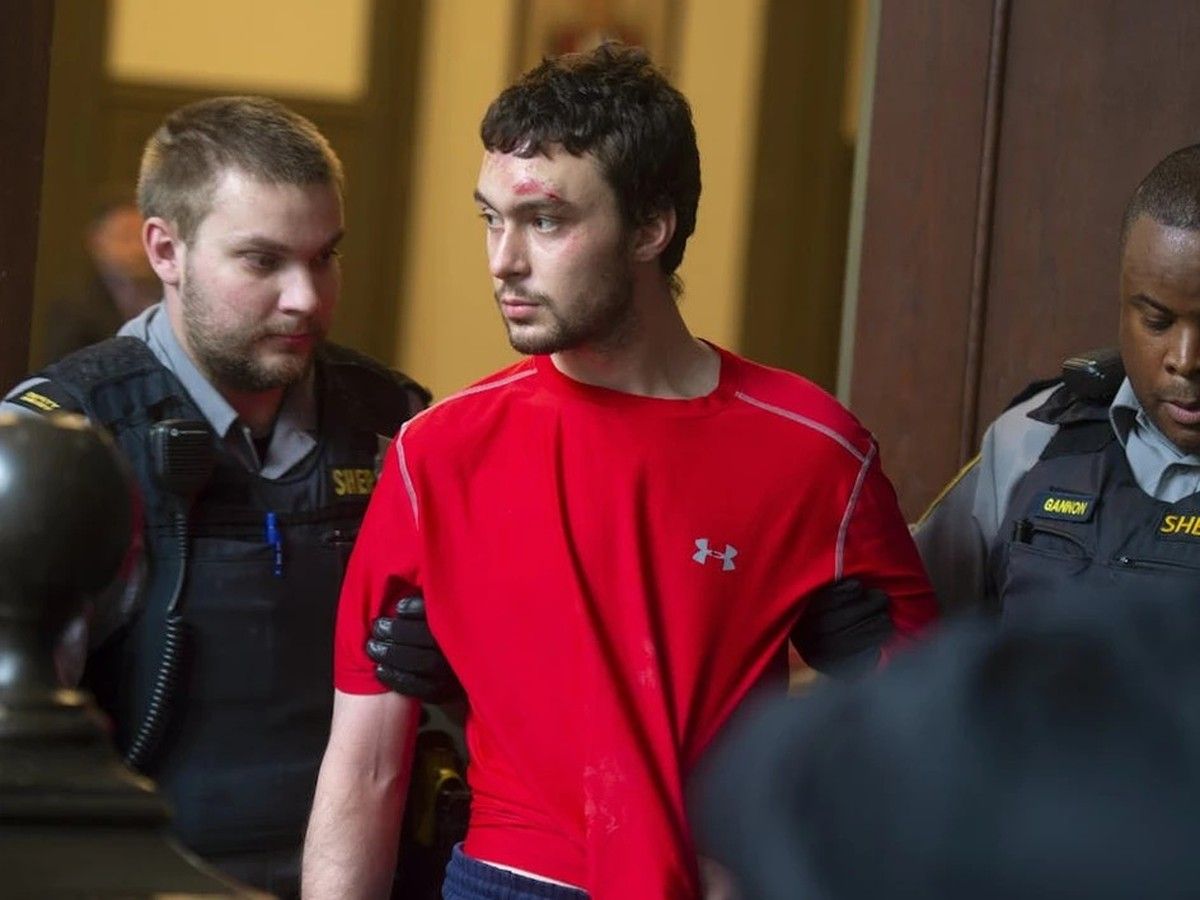 Dartmouth man gets bail on luring charges from online chats with U.S. cop posing as 15-year-old girl