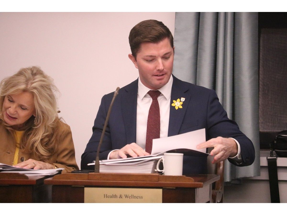 Opinion: Travel nurses don’t pocket all the money paid in fees