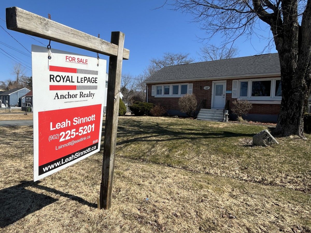 Halifax real estate shifting away from seller's market, array of 'achievable' options available to buyers