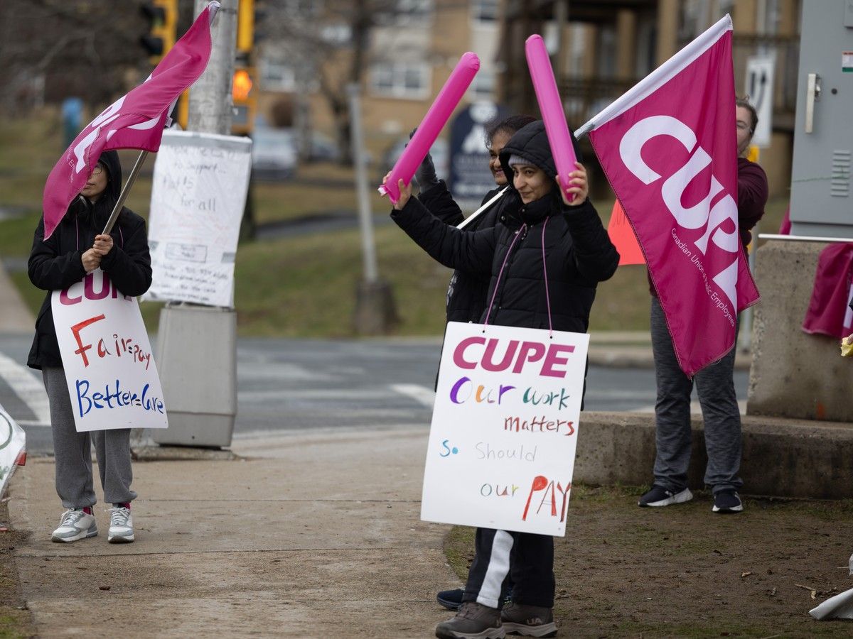 Five days into long-term care worker strike: Nova Scotia government firm, 'resentment just grows and grows' for some picketers