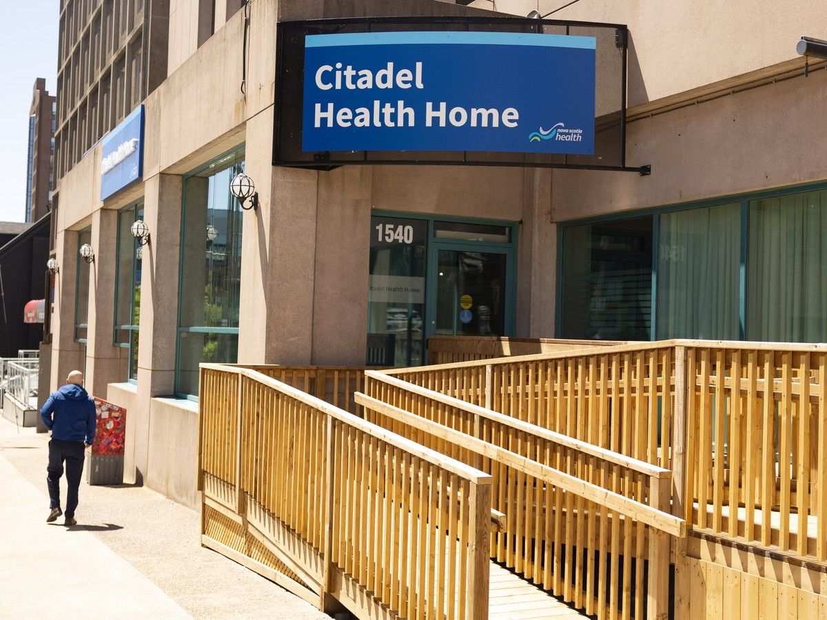 Mobile clinics continue to gain traction in Nova Scotia, newest one opens in downtown Halifax