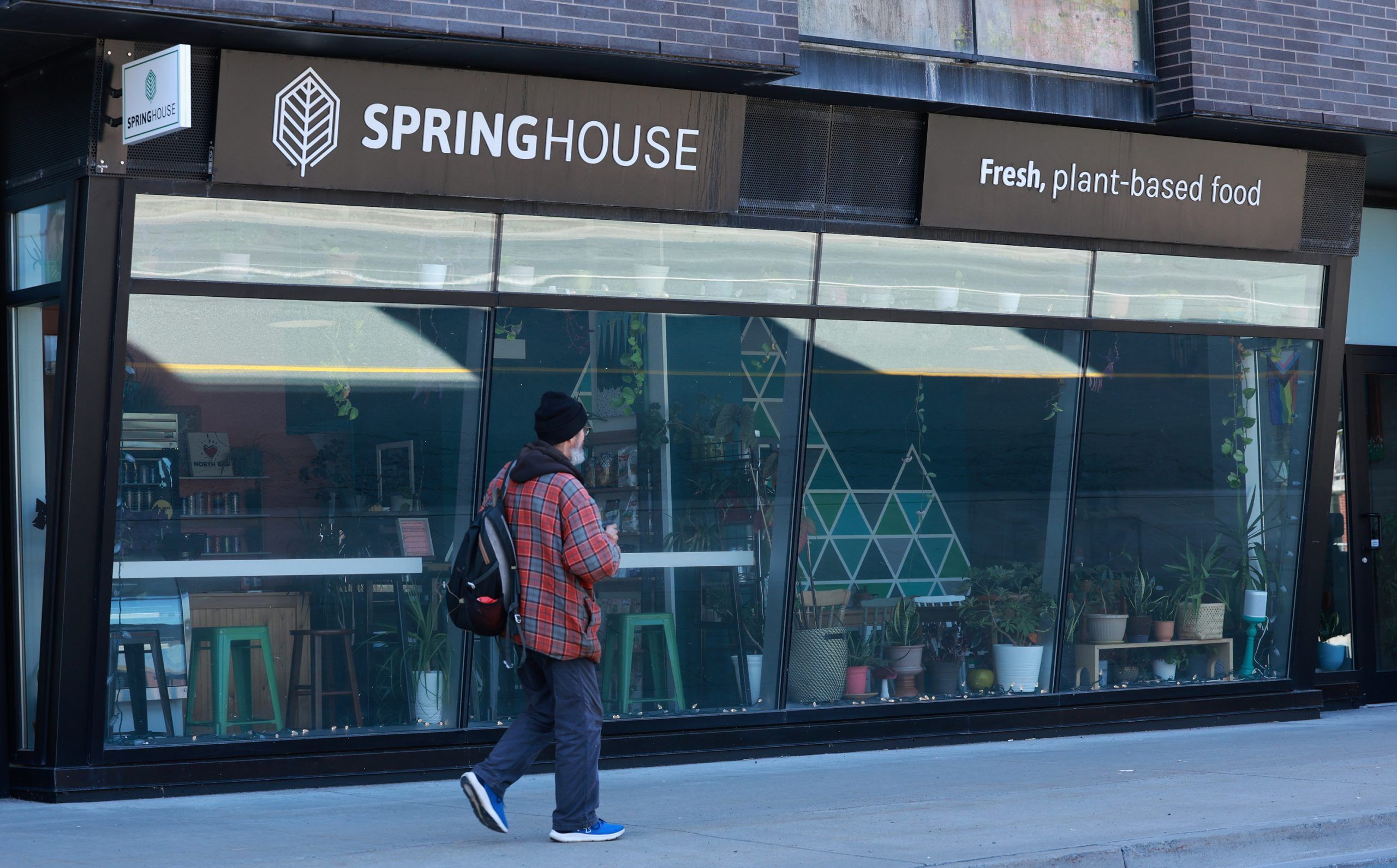 Nearly 40 per cent of Nova Scotia's restaurants operating at a loss or breaking even