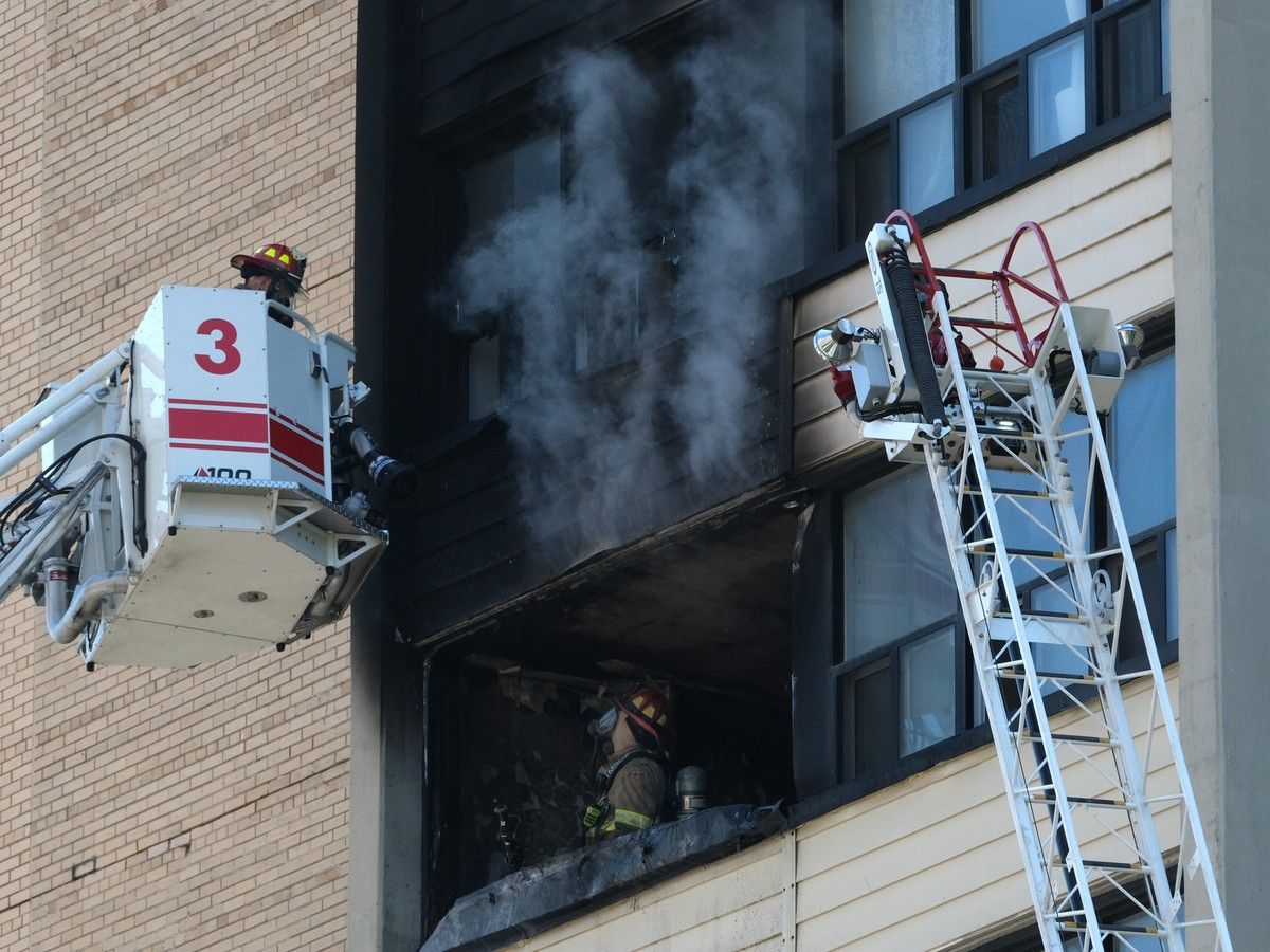 Landmark downtown Halifax apartment building Park Victoria catches fire
