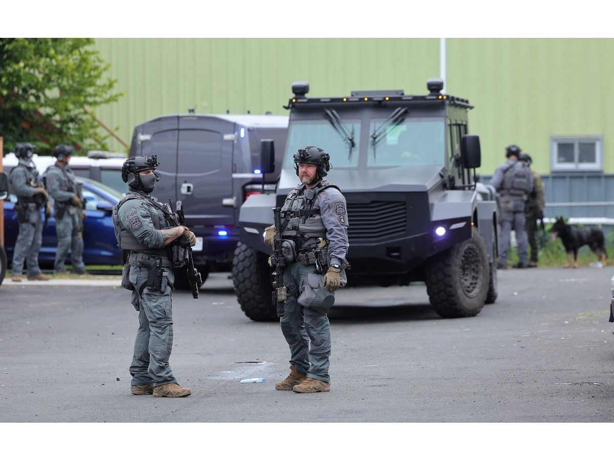 Halifax Regional Police search Dartmouth neighbourhood in investigation into June 26 homicide