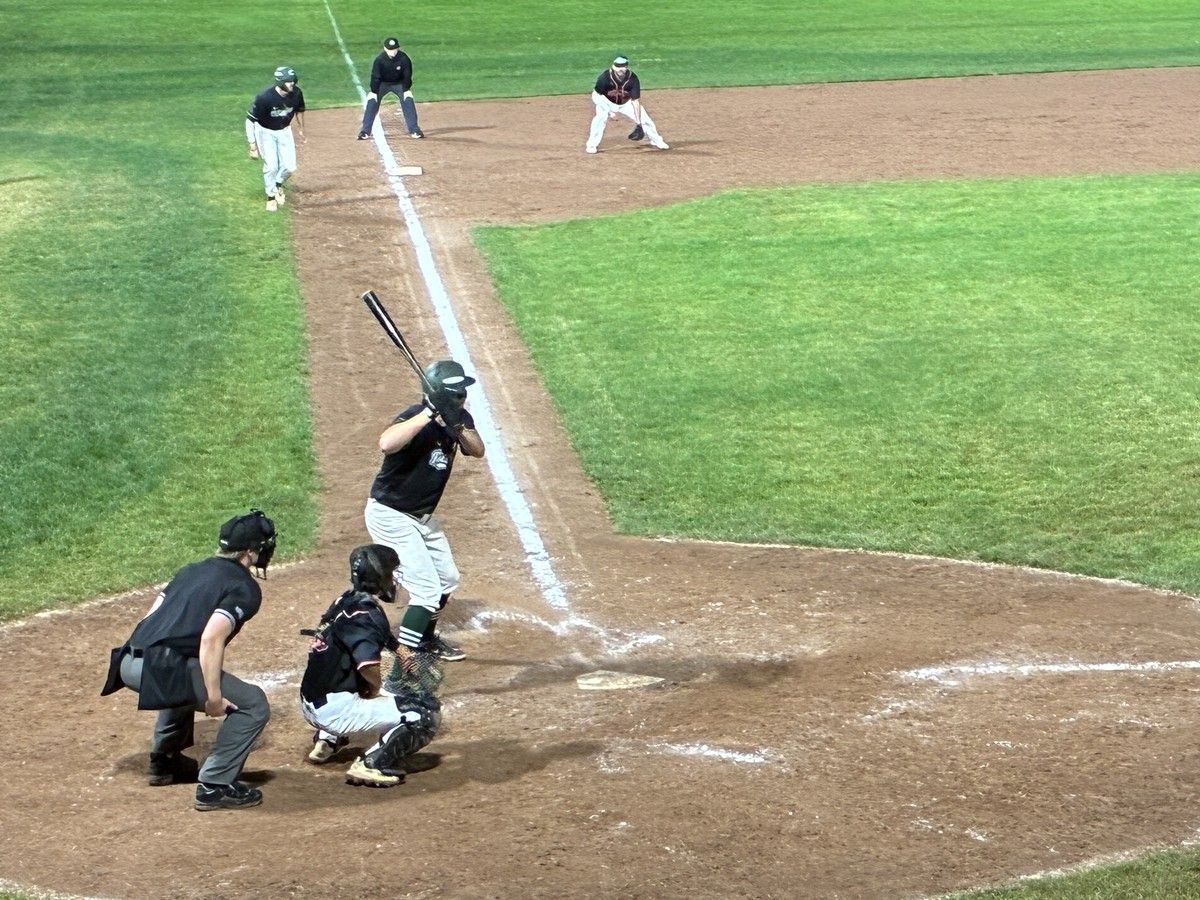 MacDougall, Myers come through for Charlottetown Islanders in hometown