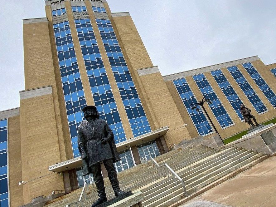 Confederation building