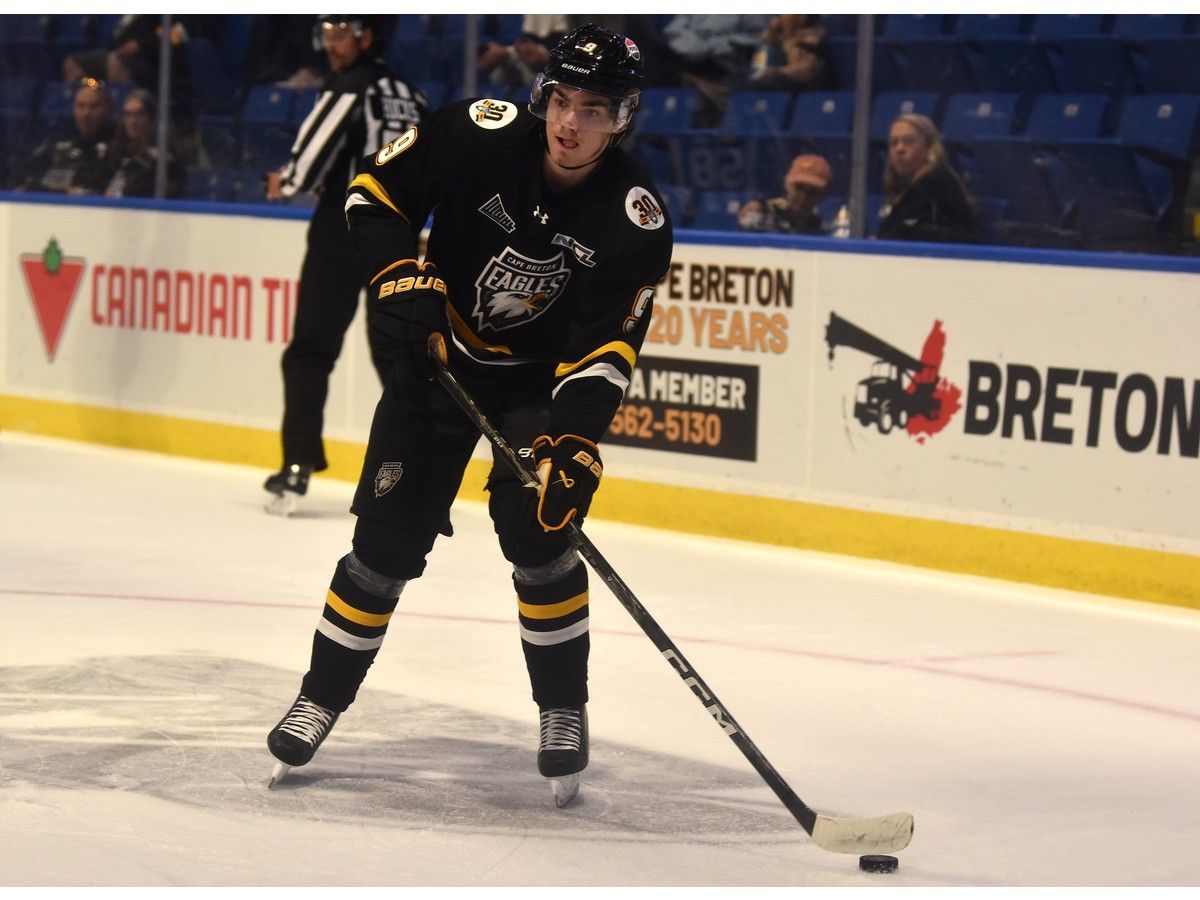 QMJHL: Schneider nets hat trick, Cape Breton Eagles beat Charlottetown Islanders for third straight victory