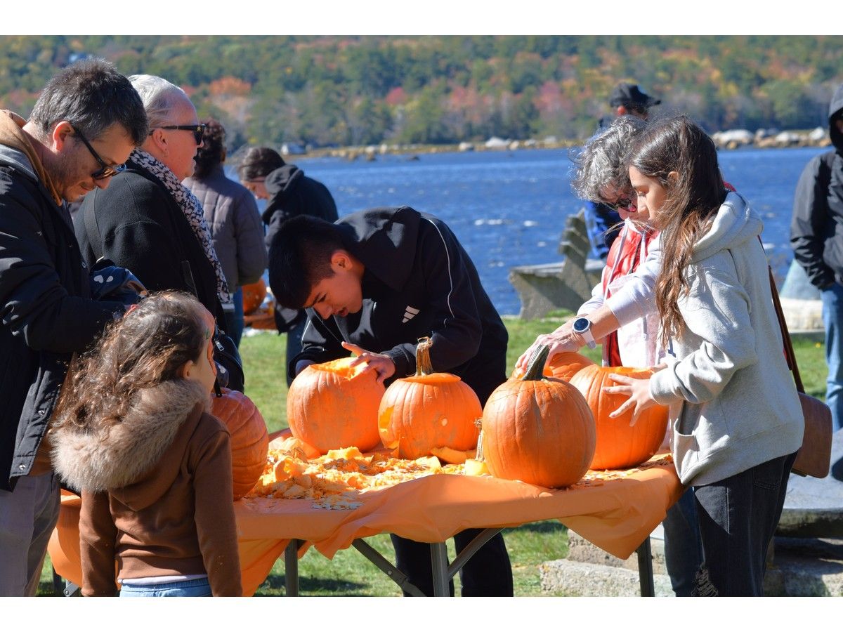 Shelburne pumpkin regatta