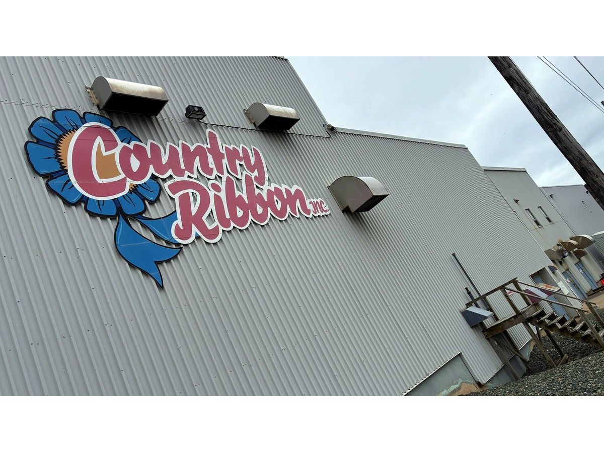 Country Ribbon