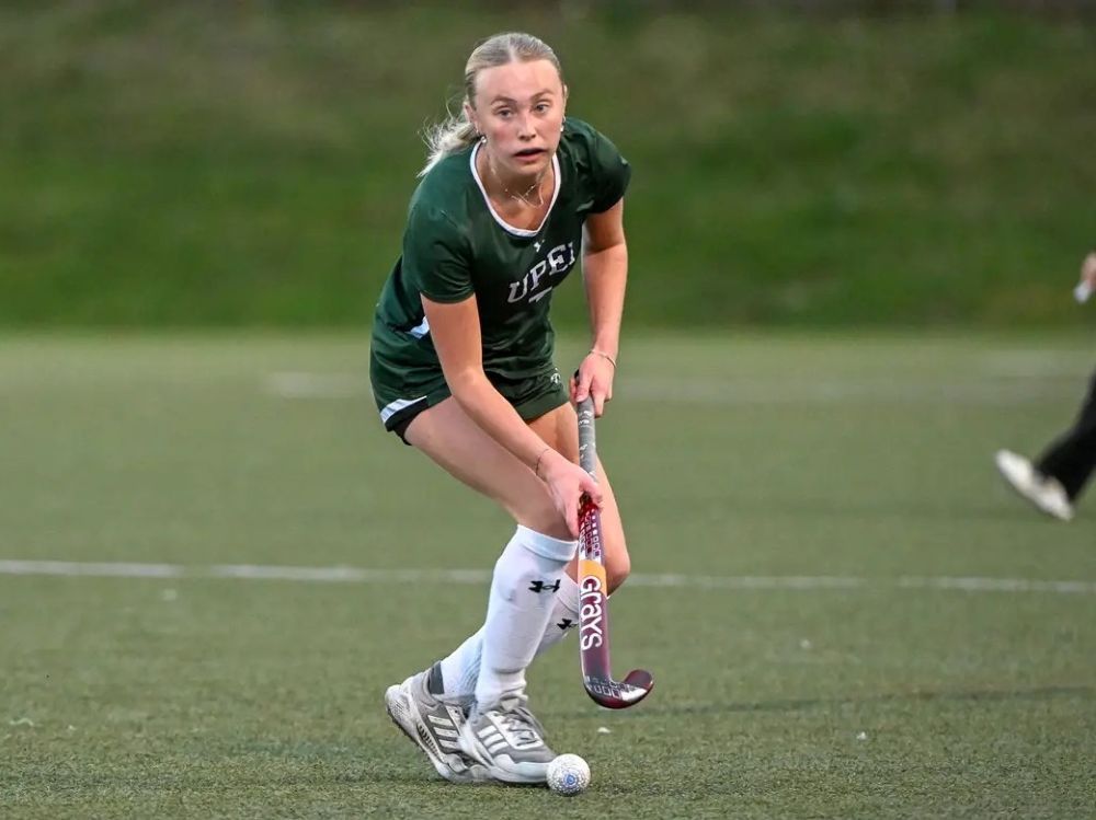 Ella MacDougall, UPEI field hockey