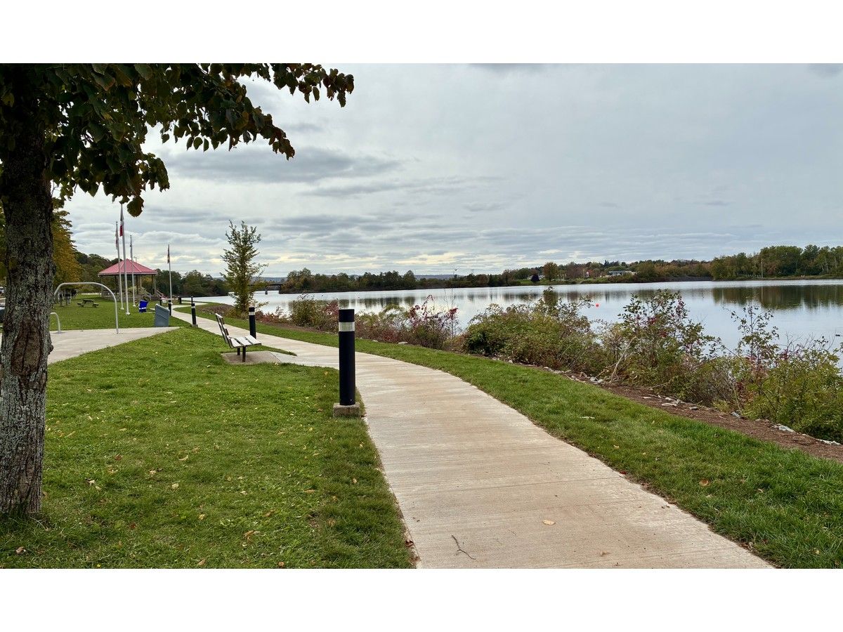 Windsor causeway trail