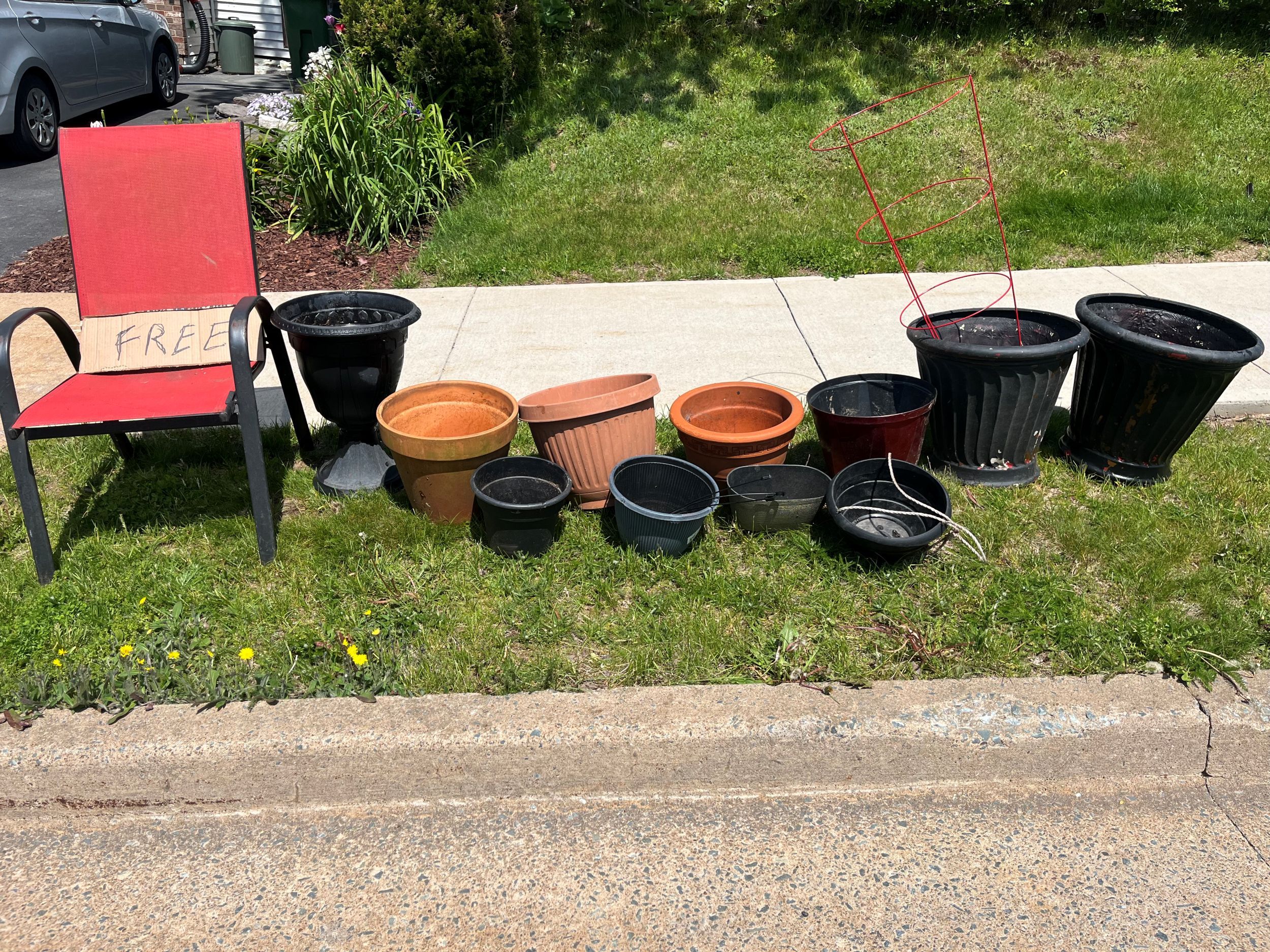 Halifax Regional Municipality's annual curbside giveaway will be held on Saturday, Oct. 17 and Sunday, Oct. 18, rain or shine.