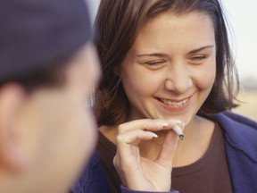 teens smoking