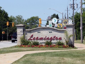 Welcome sign on Talbot Street East in Leamington.