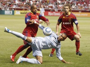 Teal Bunbury and Sporting KC battle Philly for first in the East this week. (Getty Images)