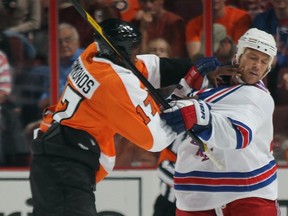 Tuesday night in Philly, Wayne Simmonds and Sean Avery did not enjoy each other's presence. Clearly. Photo by Bruce Bennett - Getty Images.