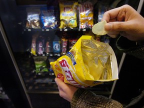 Poll by health advocates claims a majority of Canadians want to ban marketing of junk food to kids and many support new taxes. (Gerry Kahrmann — PNG FILES)