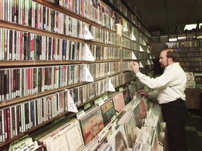 Rob Frith of Neptoon Records back in 1999. (Arlen Redekop/PNG Archive)