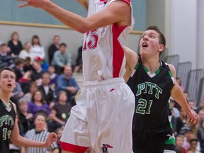 Terry Fox star Ryan Sclater in action Friday night against Pitt Meadows. (Ron Hole photography)