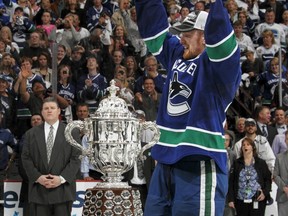 Going 9-0-4 or better in the Canucks' final 13 games gives Henrik Sedin better than 50-50 odds of once again accepting the Campbell Bowl.