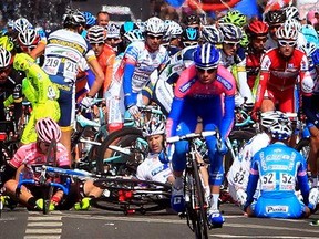 Giro Stage 3 Crash