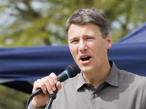 Vancouver Mayor Gregor Robertson speaks to crowd in Grandview Park on Earth Day. (Ward Perrin/PNG FILES)