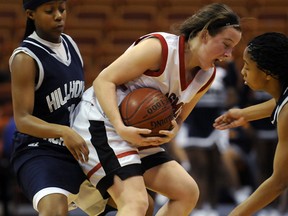 New UBC point guard recruit Maggie Sundberg (centre) led her team to the Connecticut Class 'L' state final. (Hartford Courant photo)