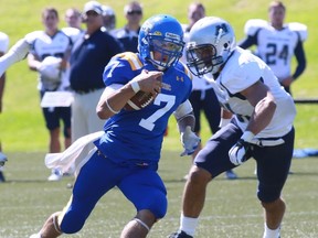 UBC back-up quarterback Lucas Spagnuolo showcased his athleticism on Saturday in the 'Birds 28-13 home loss to Menlo College. (Kim Stallknecht, PNG photo)