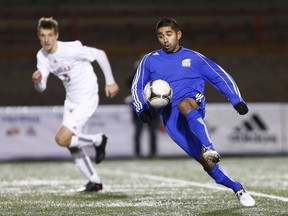 UBC's Gagan Dosanjh in action Friday in the Birds 3-0 win over host Laval in the CIS national semifinal. (Photo courtesy CIS)