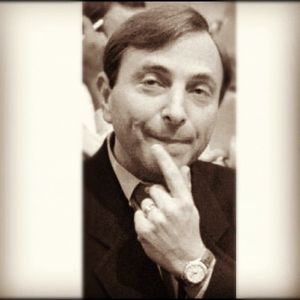 bettman-young-1994-560x560