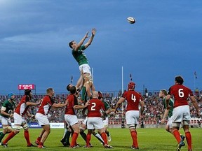 line out. Canada v Ireland, Ireland Rugby Summer Tour 2013, BMO Field, Toronto, Ontario, Canada. Picture credit: David Maher / SPORTSFILE