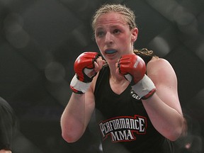 Former Strikeforce women's bantamweight champion Sarah Kaufman is ready to make her UFC debut and make her first step towards a title shot against Jessica Eye at UFC 166.