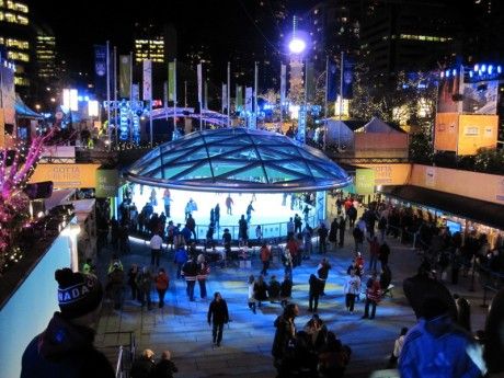 Robson-Square-ice-rink-800x600