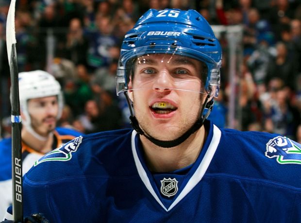 Mike Santorelli's shoulder labrum surgery could impact the contract future of the versatile Vancouver Canucks forward, who's an unrestricted free agent this summer. (Getty Images via National Hockey League).