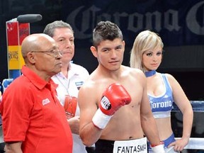 Boxer Oscar Gonzalez tragically died Monday afternoon at age 23.