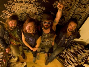 Bend sinister band