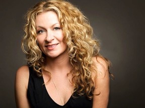 Interview with comedian, author and Chelsea Lately regular Sarah Colonna