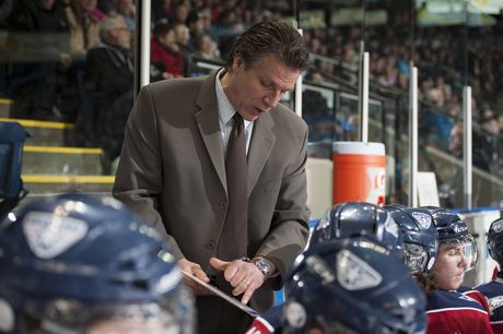 Jim Hiller, working here behind the Tri-City Americans bench, has a hockey analytics program he’s working on. (Photo by Marissa Baecker/Getty Images)