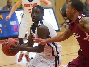 Clan point guard Sango Niang hoisted 20 shots Friday vs Idaho, hitting on 50 per cent and finishing with 27 points and 13 assists in a loss to the host Vandals. (Ron Hole, SFU file photo)