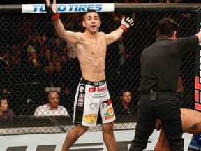 Ricardo Lamas Dennis Bermudez