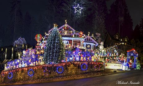 Chalet Christmas Lights 2014.jpg