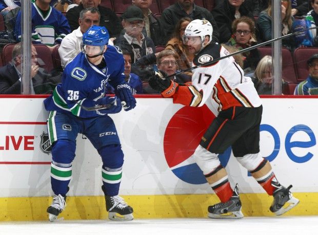 Ryan Kesler and his Ducks are back in town. (Photo by Jeff Vinnick/NHLI via Getty Images)