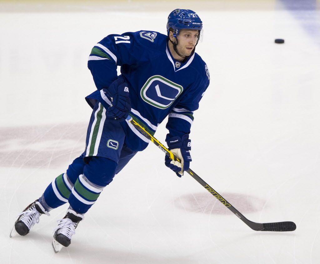 VANCOUVER. February 13 2015. Vancouver Canucks #21 Brandon McMillan on the ice during the pre game skate prior to playing the Boston Bruins in a regular season NHL hockey game at Rogers Arena, Vancouver, February 13 2015. Gerry Kahrmann  /  PNG staff photo)  ( For Prov / Sun Sports ) 00034564A [PNG Merlin Archive]