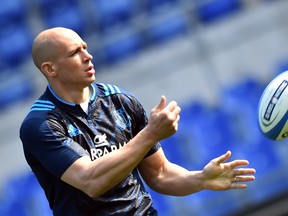 Sergio Parisse and his Italian rugby teammates aren't on strike anymore. (GABRIEL BOUYS/AFP/Getty Images)